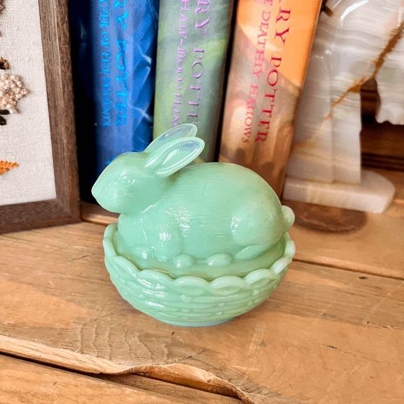 Mosser Glass Bunny on Nest Jadeite Green Made in USA - Picture 8 of 8